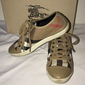 VINTAGE Burberry Sneakers